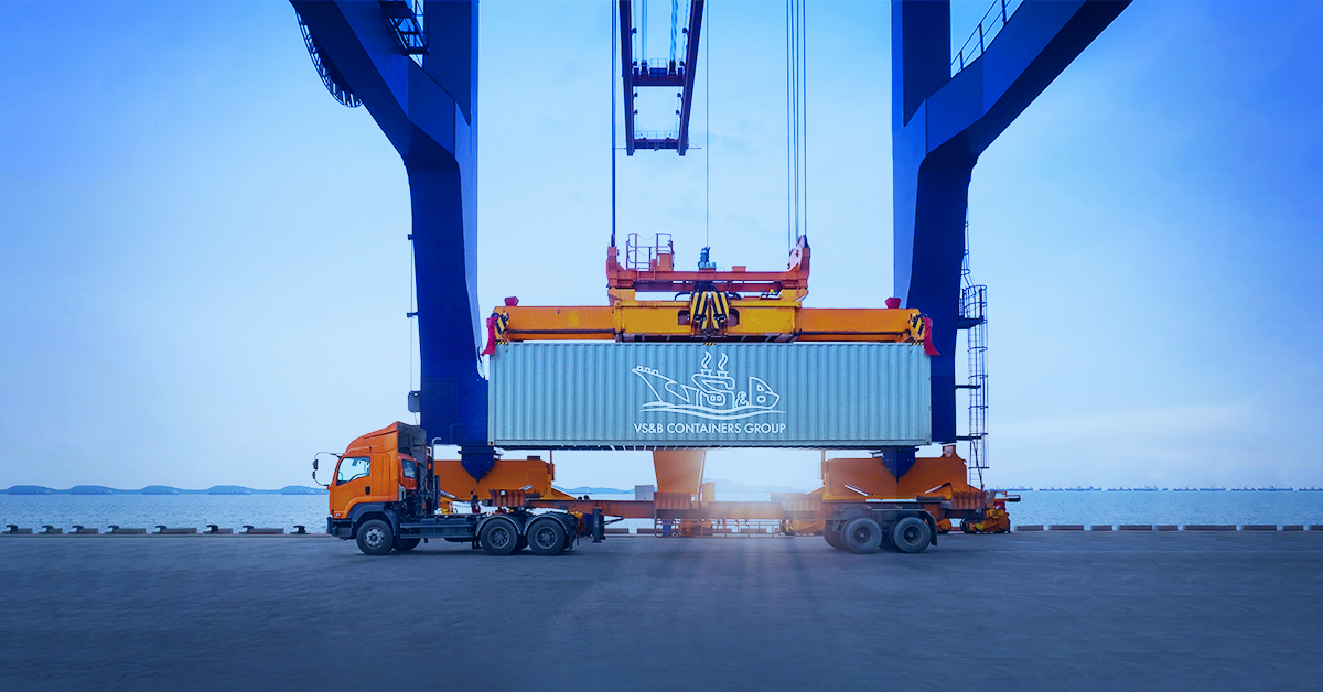  Lift shipping containers safely