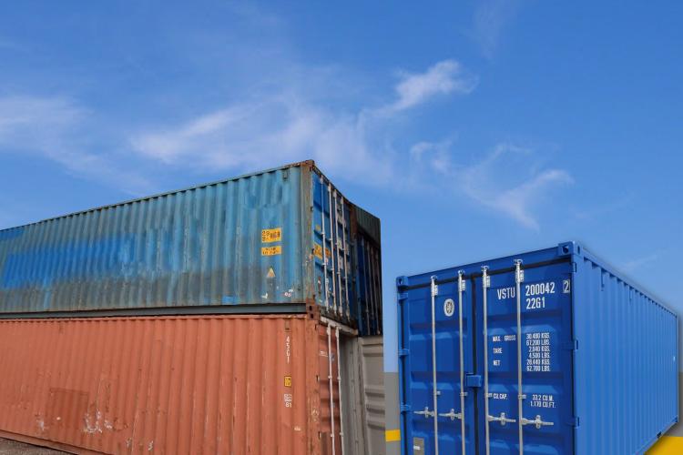 Used containers, container rental, container leasing, container purchase.